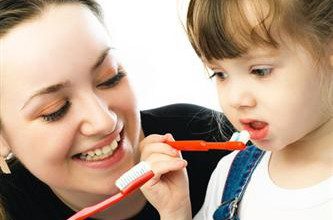 Teaching Kids to Brush Their Teeth - Sachi Shiksha