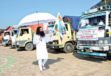 Angels in the heaven Dera volunteers extend a helping hand Kulgam, Kashmir