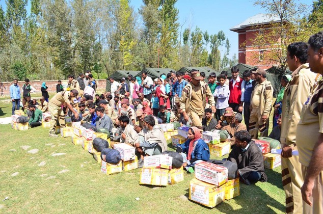 Angels in the heaven Dera volunteers extend a helping hand Kulgam, Kashmir