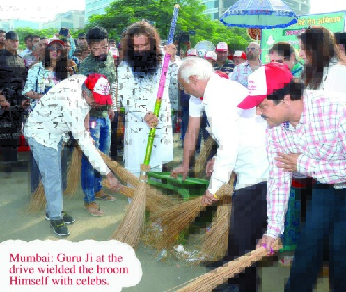 28th edition of ‘Ho Prithvi Saaf’ joins hands with Swachh Bharat to Transform Mumbai with brooms and dustbins