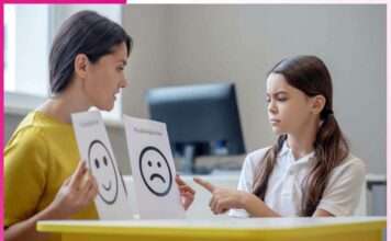 Raising Emotionally Intelligent Teens in 2025