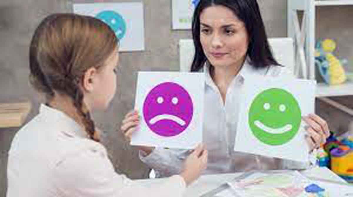 Raising Emotionally Intelligent Teens in 2025